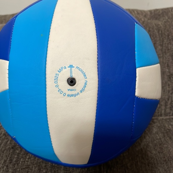 Pool Volleyball - Like New - Picture 5 of 5